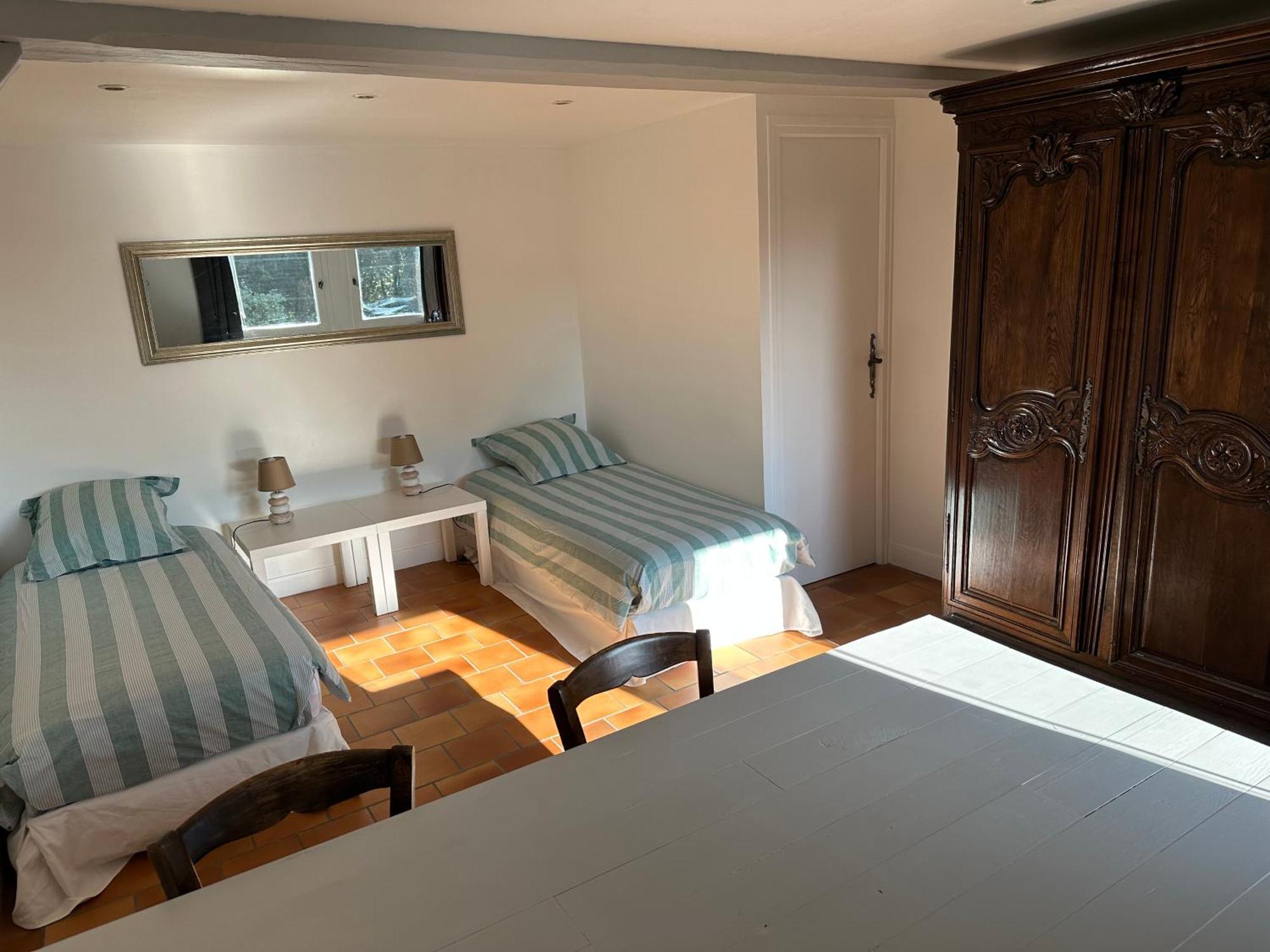 Bener'Inn Une Maison 3 Chambres 125 M2 Ou Une Maison 2 Chambres 50 M2 Ou Les 2 Maisons Bénerville-sur-Mer Kamer foto